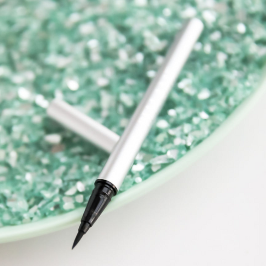 Luxe Liquid Eyeliner K-BEAUTY COLLABORATION